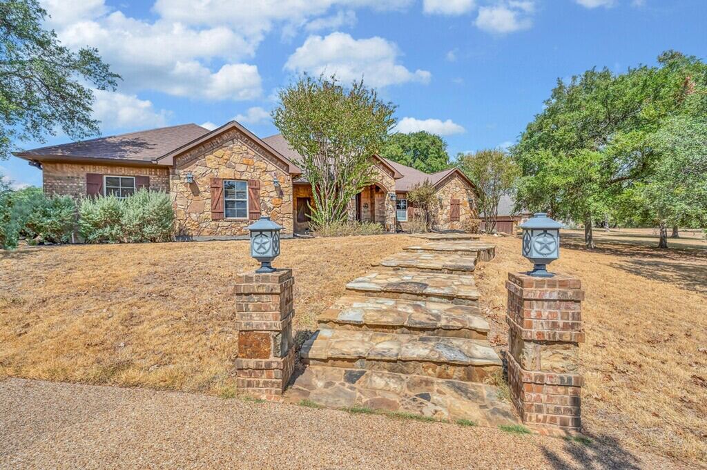 1865 Austin Hines Drive, China Spring, TX 76633 — photo 1