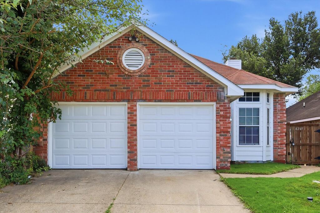 4215 Scarsdale Lane, Dallas, TX 75227 — photo 1