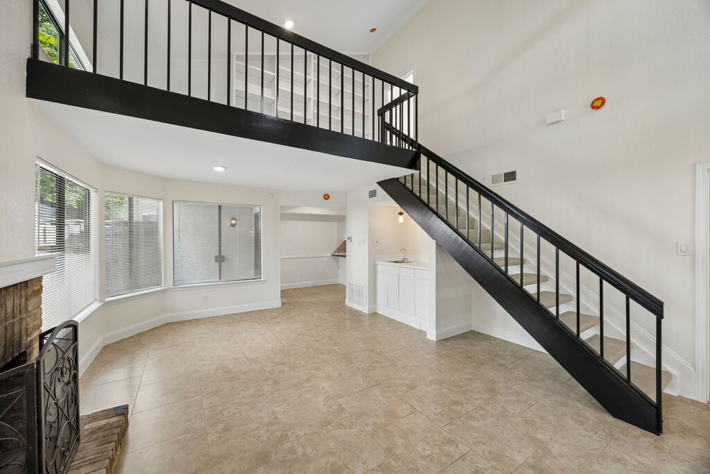 18040 Midway Road 218, Dallas, TX 75287 — photo 1