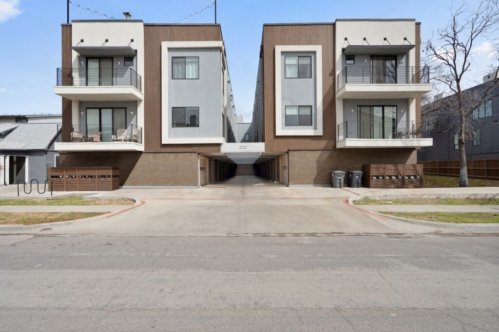 2222 Moser Avenue 106, Dallas, TX 75206 — photo 1