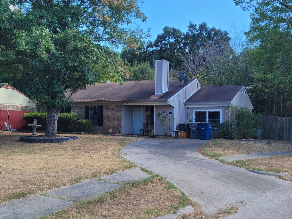 102 Buttercup Lane, Dallas, TX 75217 — photo 1