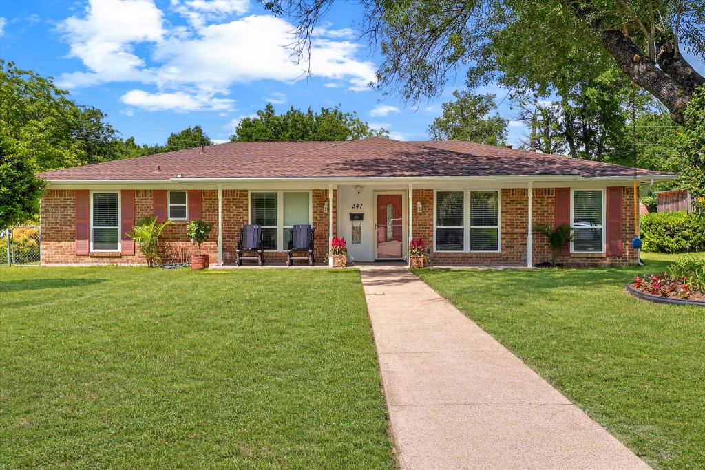 347 Merribrook Trail, Duncanville, TX 75116 — photo 1