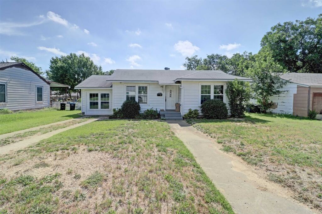 4709 Marks Place, Fort Worth, TX 76116 — photo 1