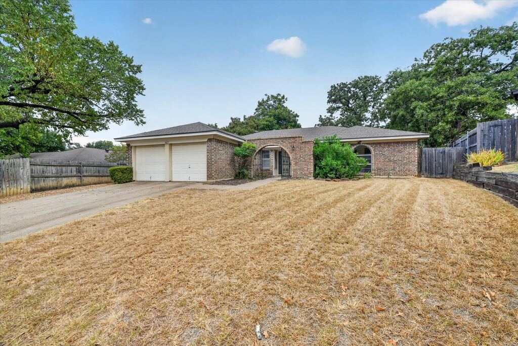 1617 Bent Oak Drive