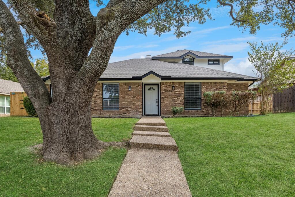 6536 Bronze Leaf Drive