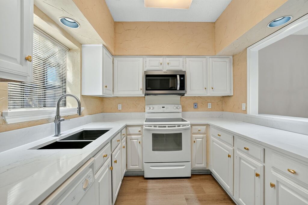 5859 Frankford Road 1209, Dallas, TX 75252 — photo 1