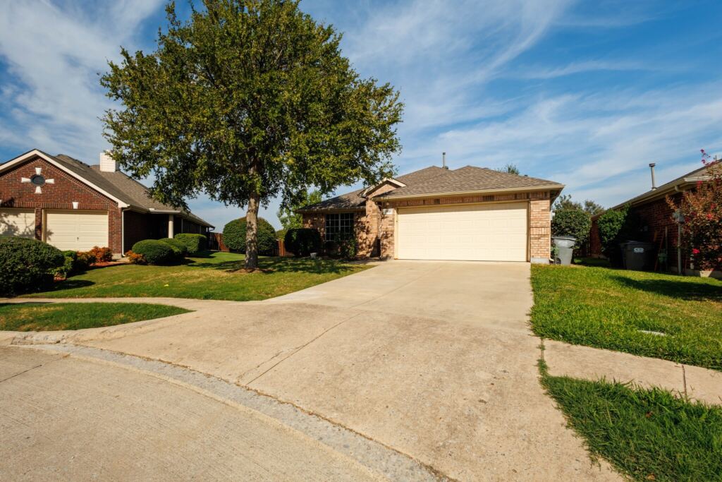 2601 Cascade Cove Drive, Little Elm, TX 75068 — photo 1