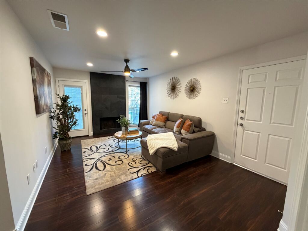 18333 Roehampton Drive 617, Dallas, TX 75252 — photo 1