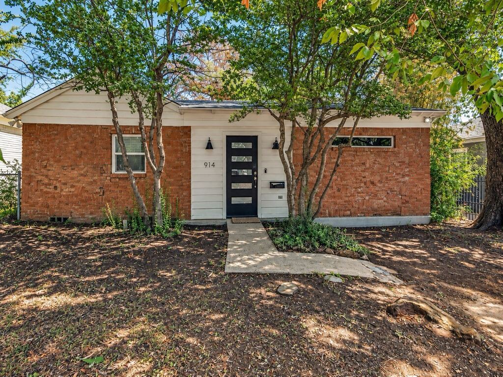 914 Westmount Avenue, Dallas, TX 75211 — photo 1
