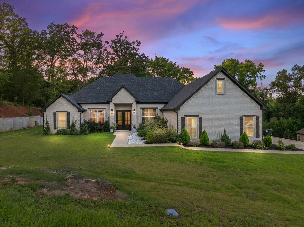15883 Crazy Horse Drive, Lindale, TX 75771 — photo 1
