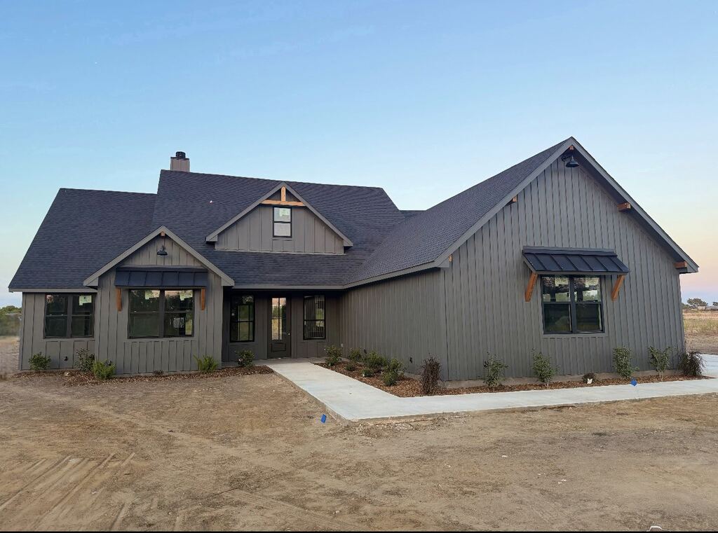 127 Skrivanek Road, Ennis, TX 75119 — photo 1