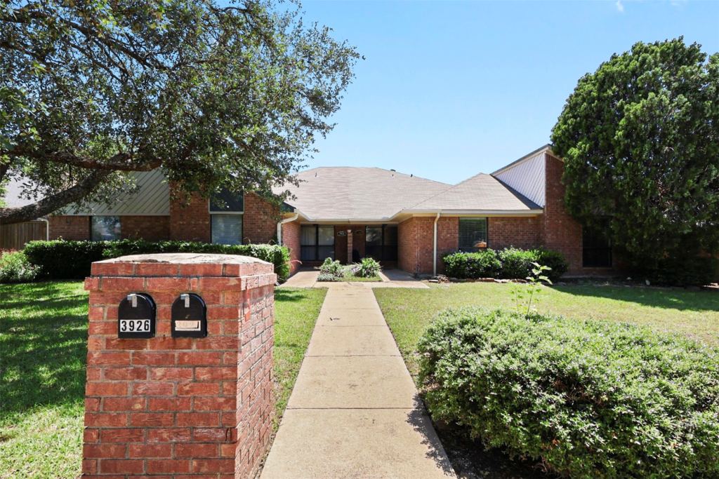 3924 Morman Lane, Addison, TX 75001 — photo 1