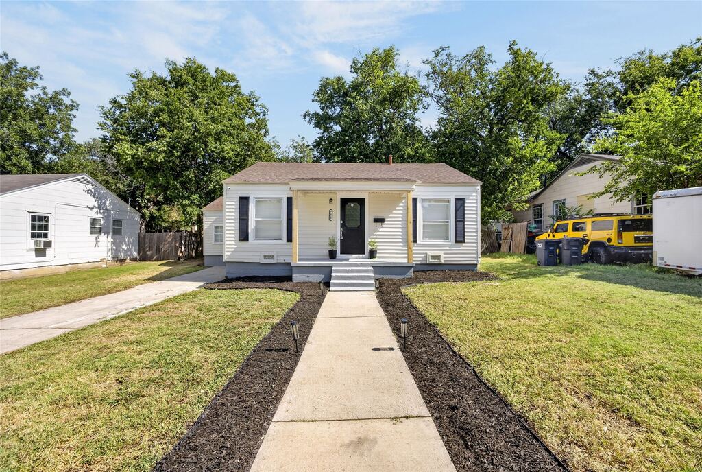 7428 Llano Avenue, Fort Worth, TX 76116 — photo 1