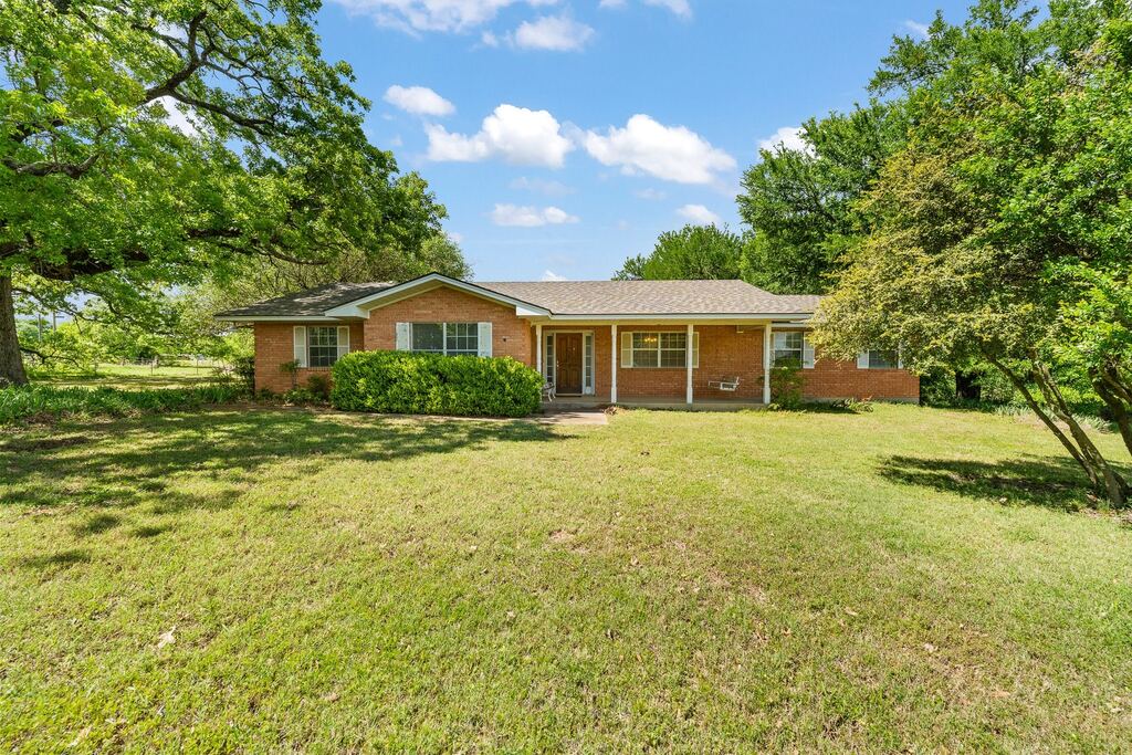 6265 County Road 305, Grandview, TX 76050 — photo 1