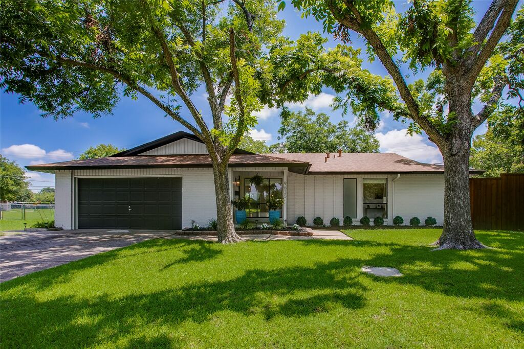 9635 Talina Drive, Dallas, TX 75228 — photo 1