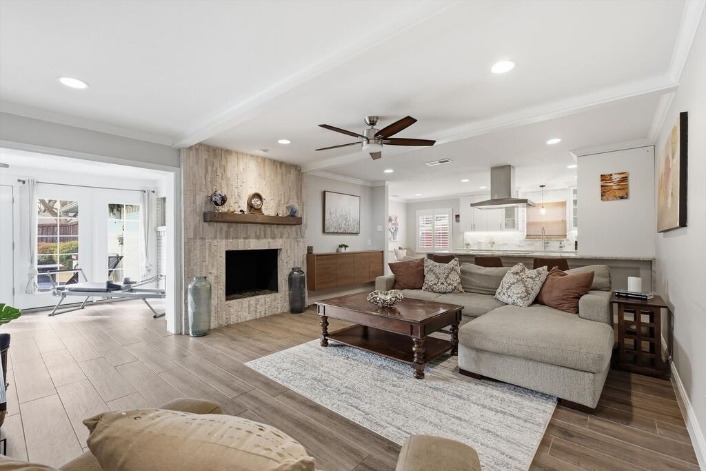 3132 Chapel Downs Drive, Dallas, TX 75229 — photo 1