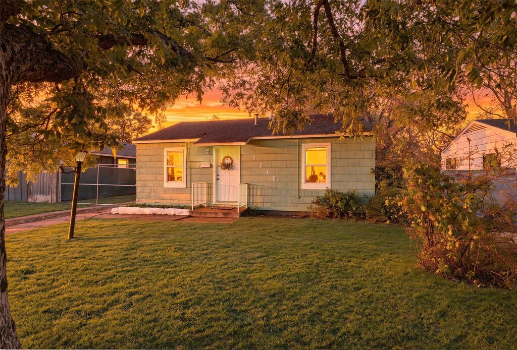3261 Todd Avenue, Fort Worth, TX 76110 — photo 1