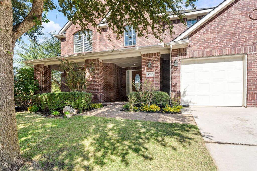 8716 Brook Hollow Drive