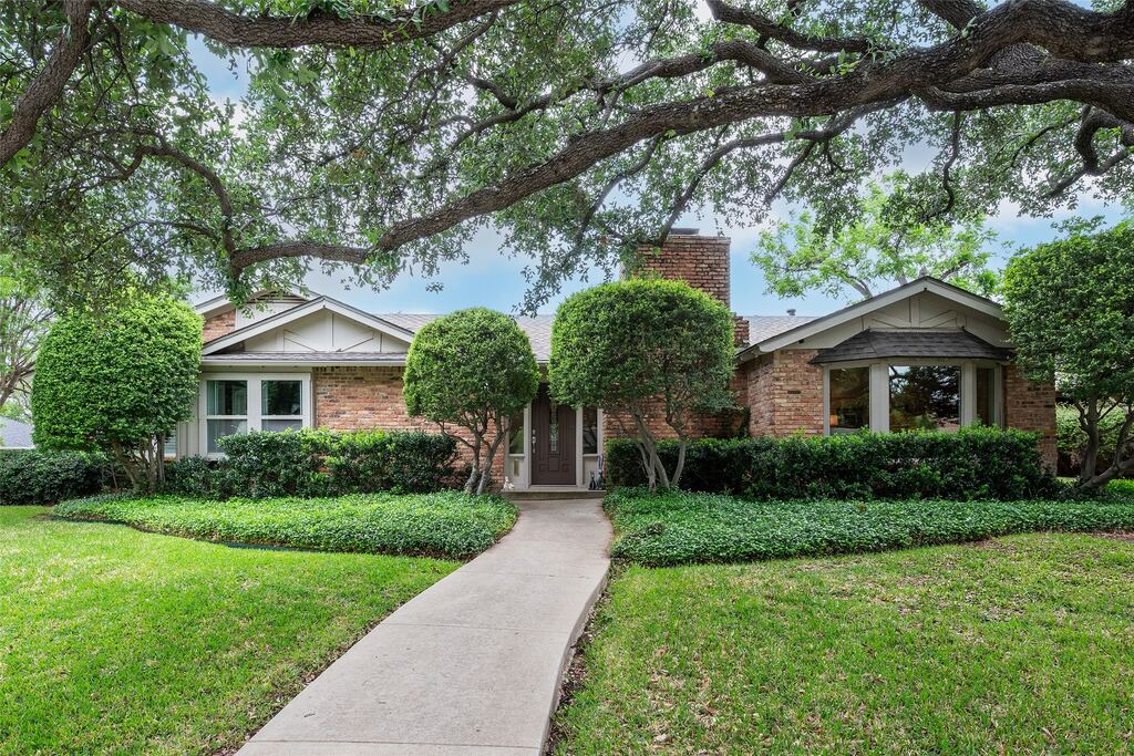 10107 Cromwell Drive, Dallas, TX 75229 — photo 1