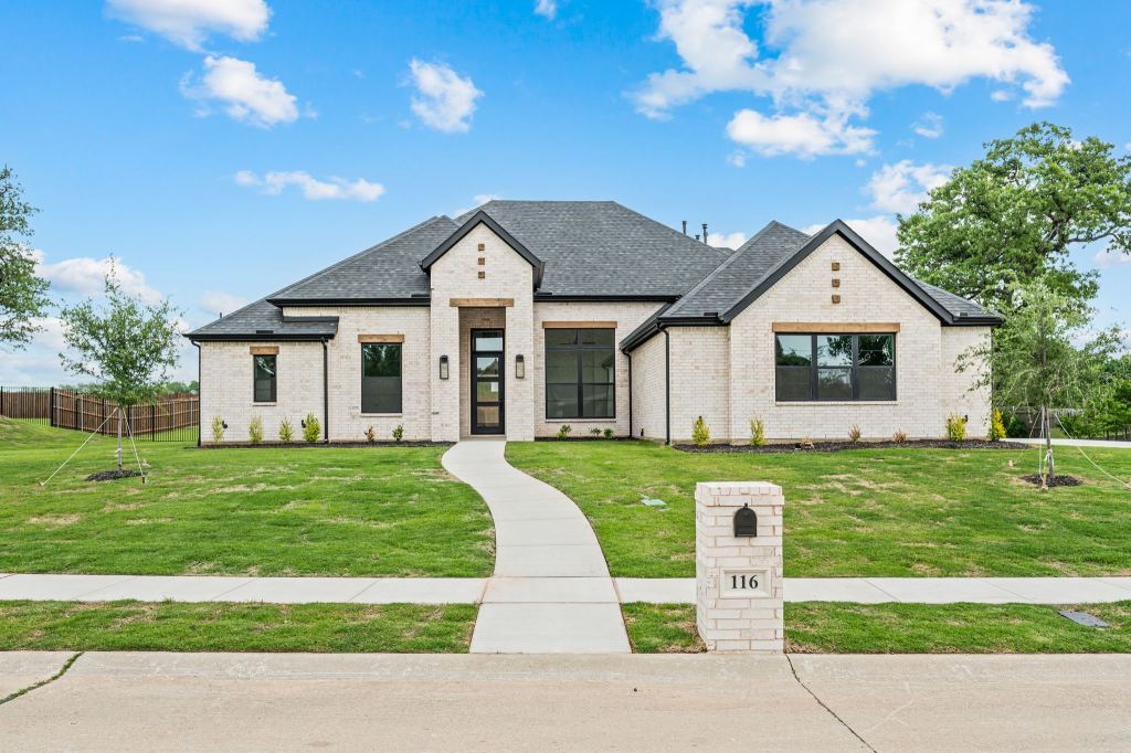 116 Oak Grove Lane, Boyd, TX 76023 — photo 1