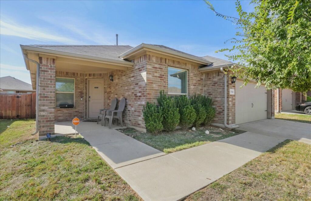 732 Watson Way, Crowley, TX 76036 — photo 1