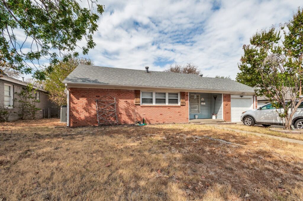 3143 Willow Park Street, Richland Hills, TX 76118 — photo 1
