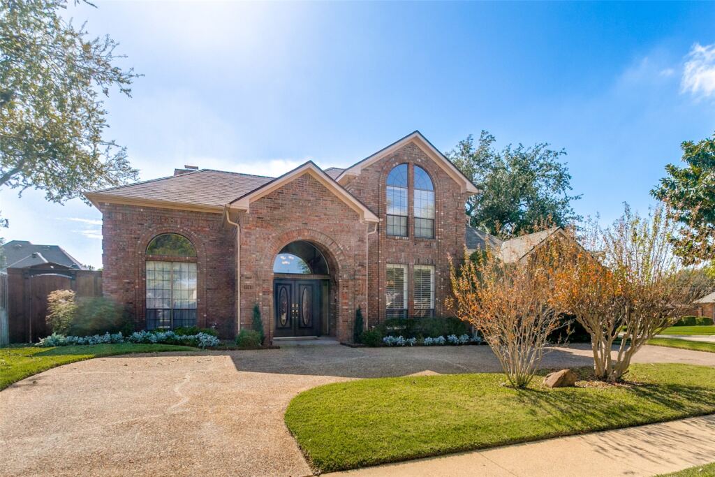 3916 Cross Bend Road