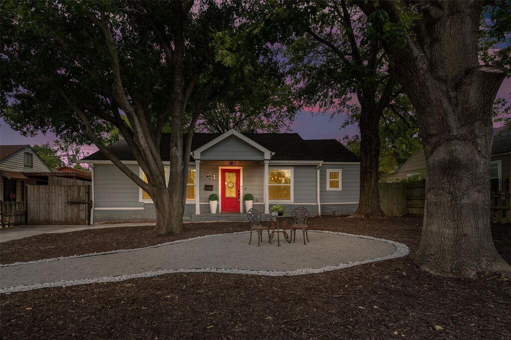 2524 Watauga Road, Fort Worth, TX 76111 — photo 1