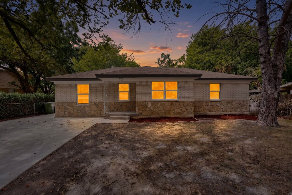 721 Hall Road, Seagoville, TX 75159 — photo 1