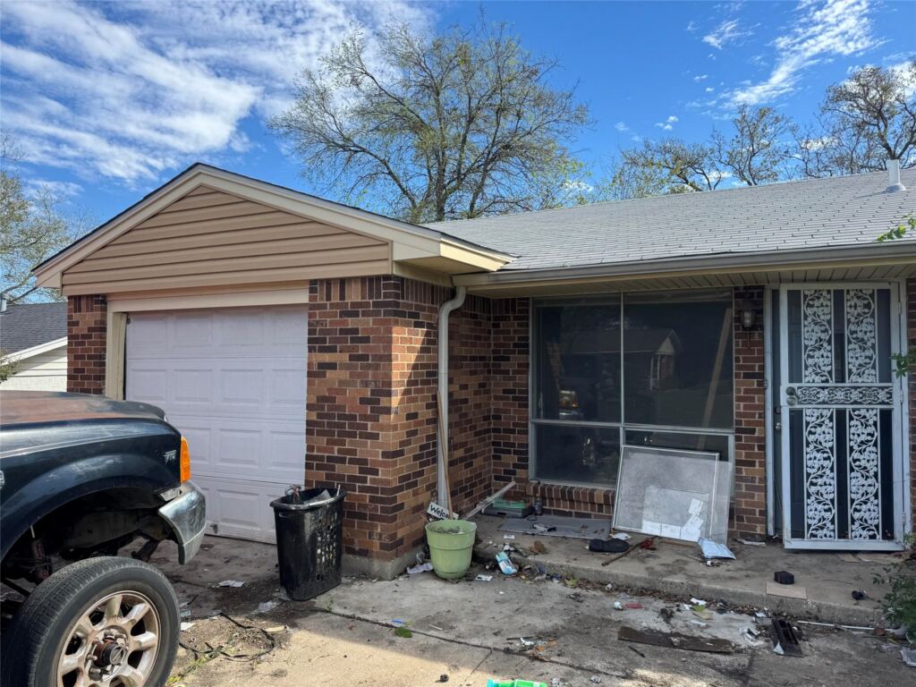 6206 Loydhill Lane, Fort Worth, TX 76135 — photo 1