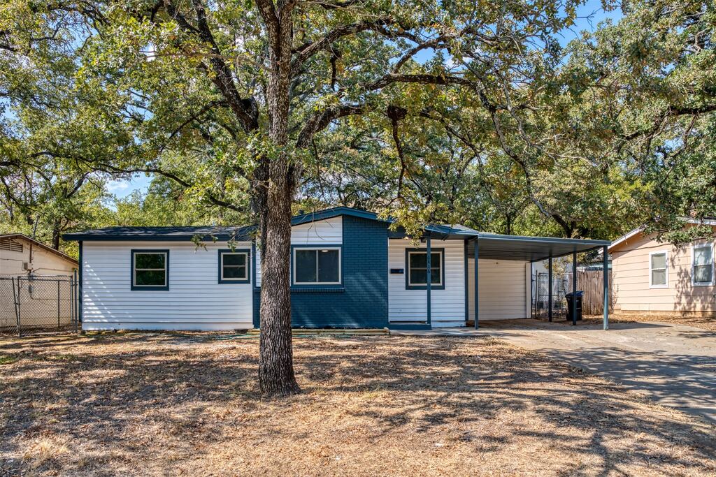 6416 Ava Court Drive, Fort Worth, TX 76112 — photo 1
