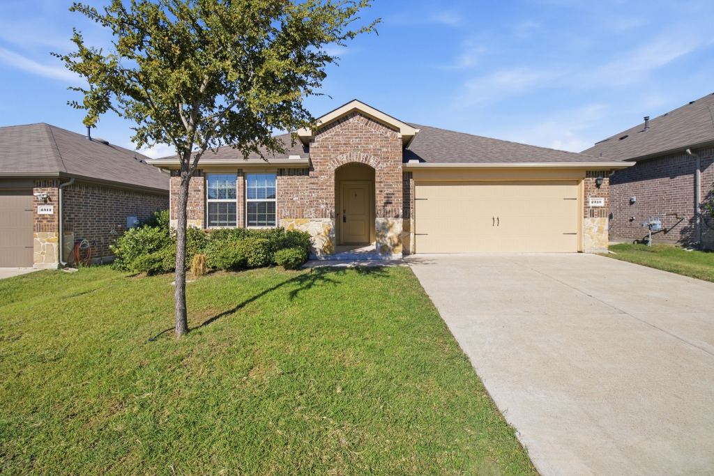 2310 Wisterwood Lane
