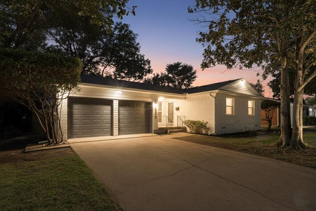 10833 Palace Way, Dallas, TX 75218 — photo 1