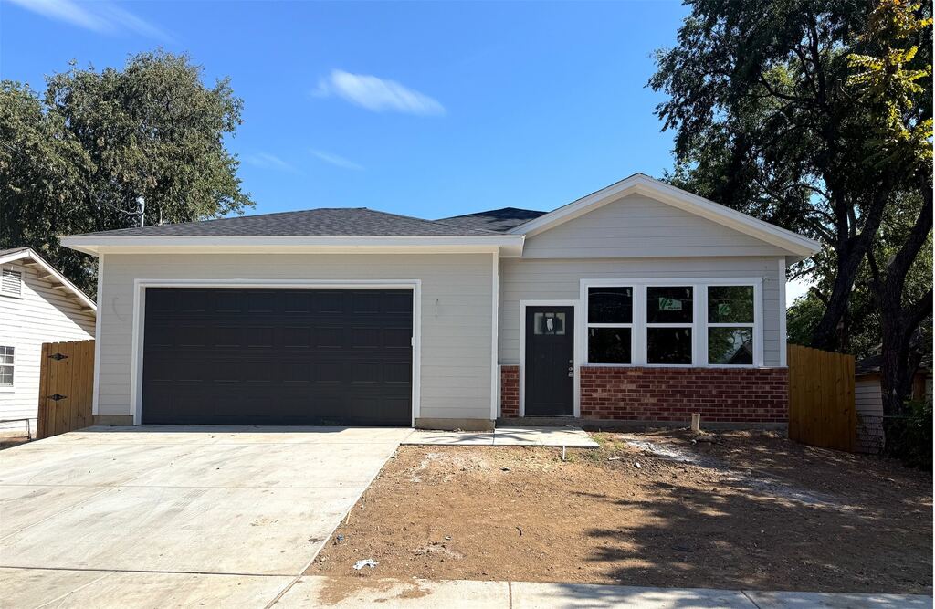 2714 Springdale Street, Dallas, TX 75210 — photo 1