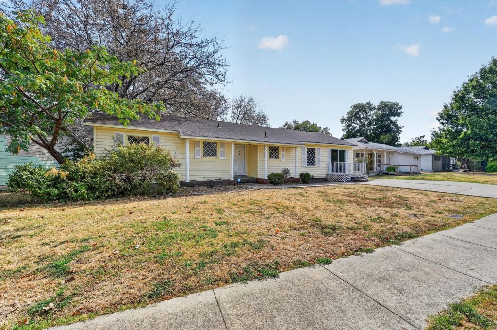 5008 Monna Street, Haltom City, TX 76117 — photo 1