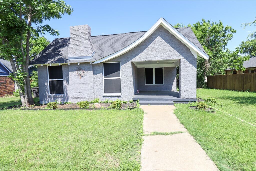 2208 N Sylvania Avenue, Fort Worth, TX 76111 — photo 1