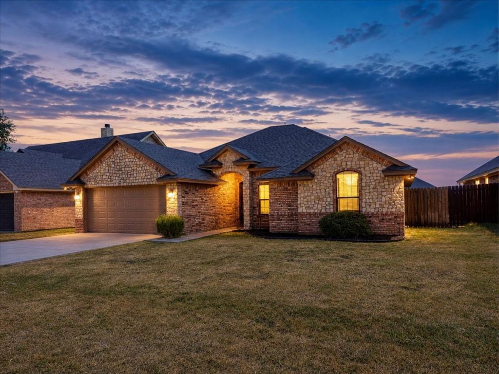9120 Parkview Circle, Tolar, TX 76476 — photo 1