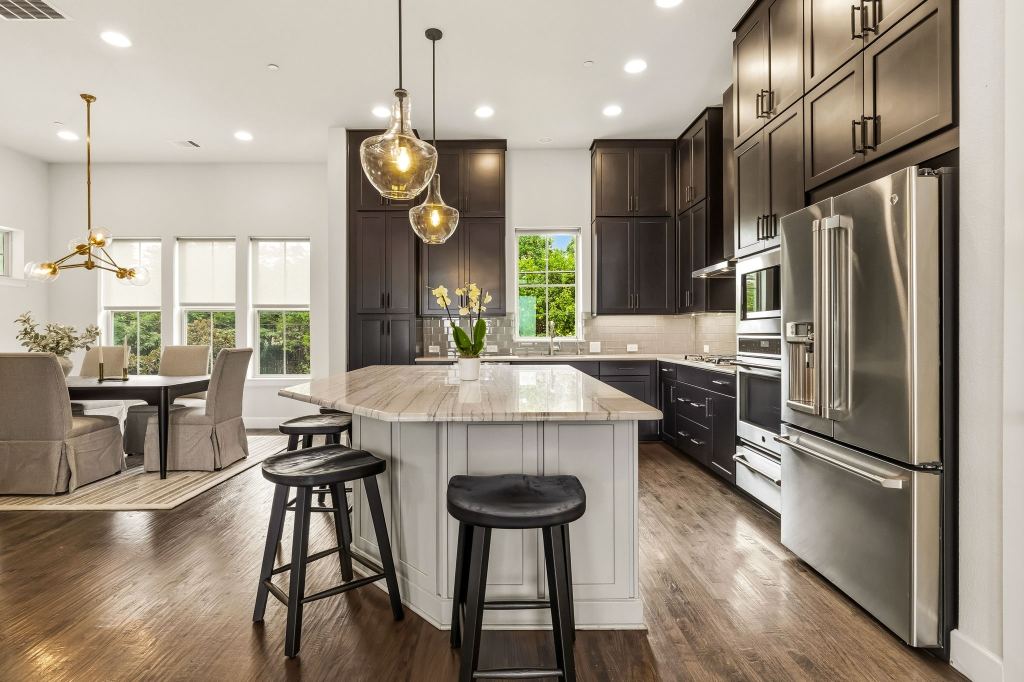 1856 Stevens Bluff Lane, Dallas, TX 75208 — photo 1