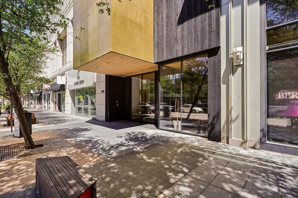 2408 Victory Park Lane 832, Dallas, TX 75219 — photo 1