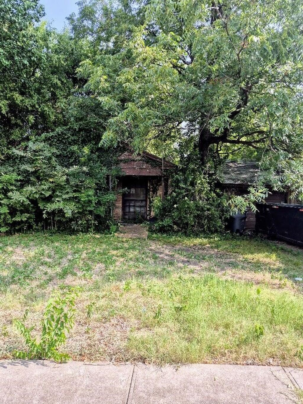 3634 Durango Drive, Dallas, TX 75220 — photo 1