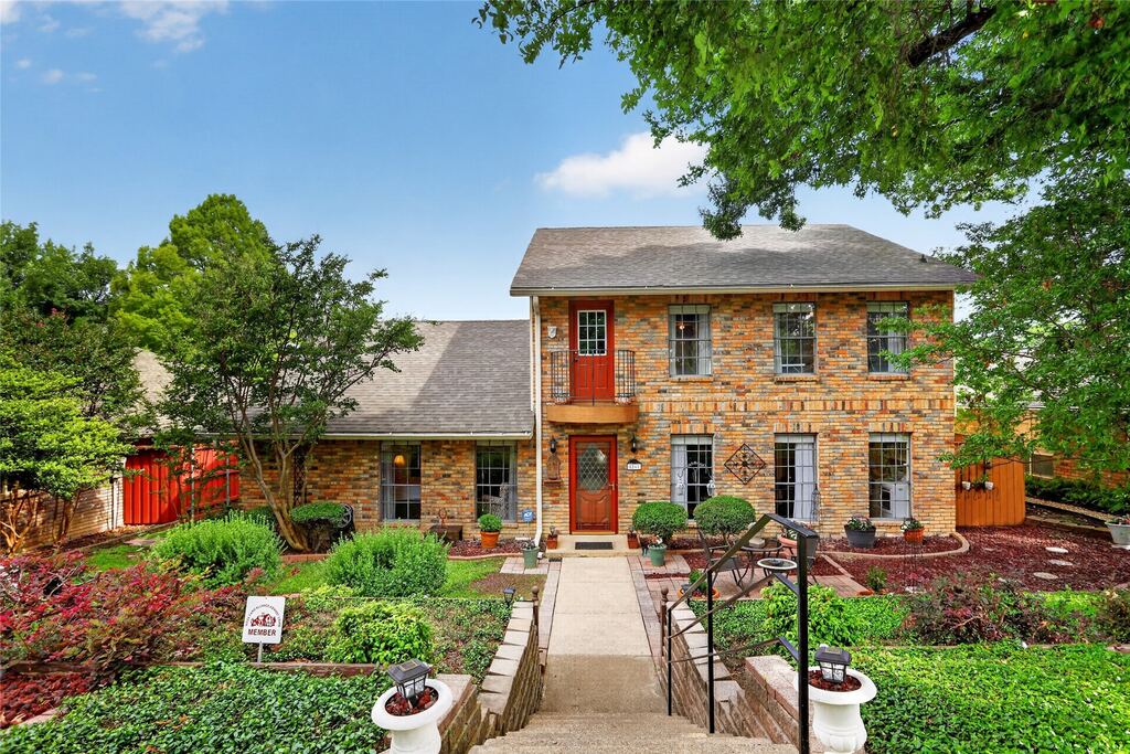 8261 Club Meadows Drive, Dallas, TX 75243 — photo 1