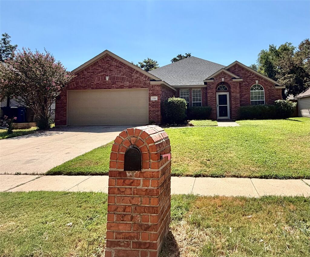 1584 Meadowview, Corinth, TX 76210 — photo 1