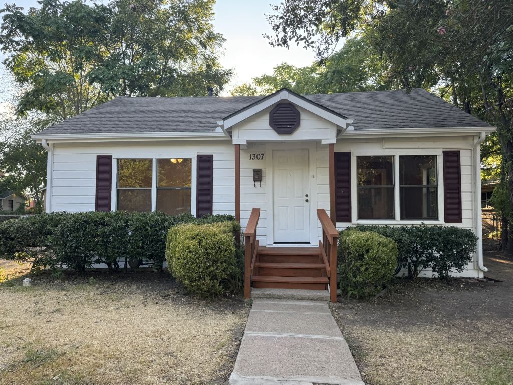 1307 Church Street, Commerce, TX 75428 — photo 1