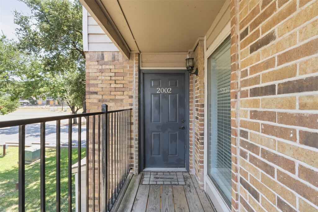 8109 Skillman Street 2002, Dallas, TX 75231 — photo 1