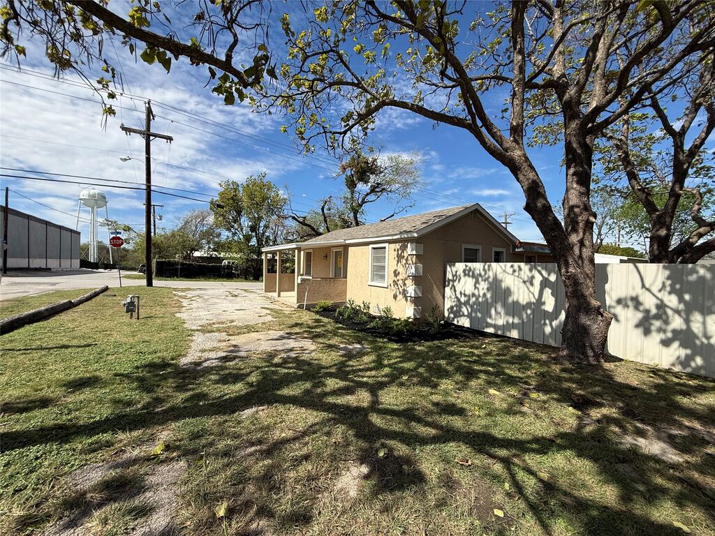 5524 Scoggins, Sansom Park, TX 76114 — photo 1