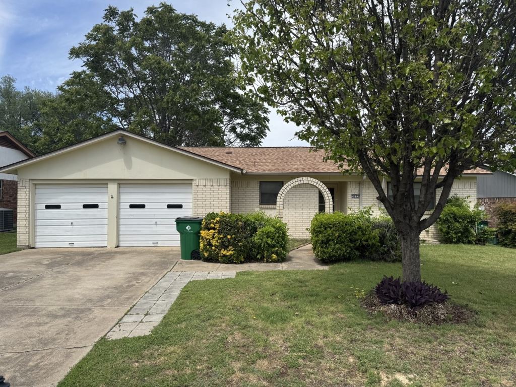 5633 Macdougall Drive, Haltom City, TX 76148 — photo 1