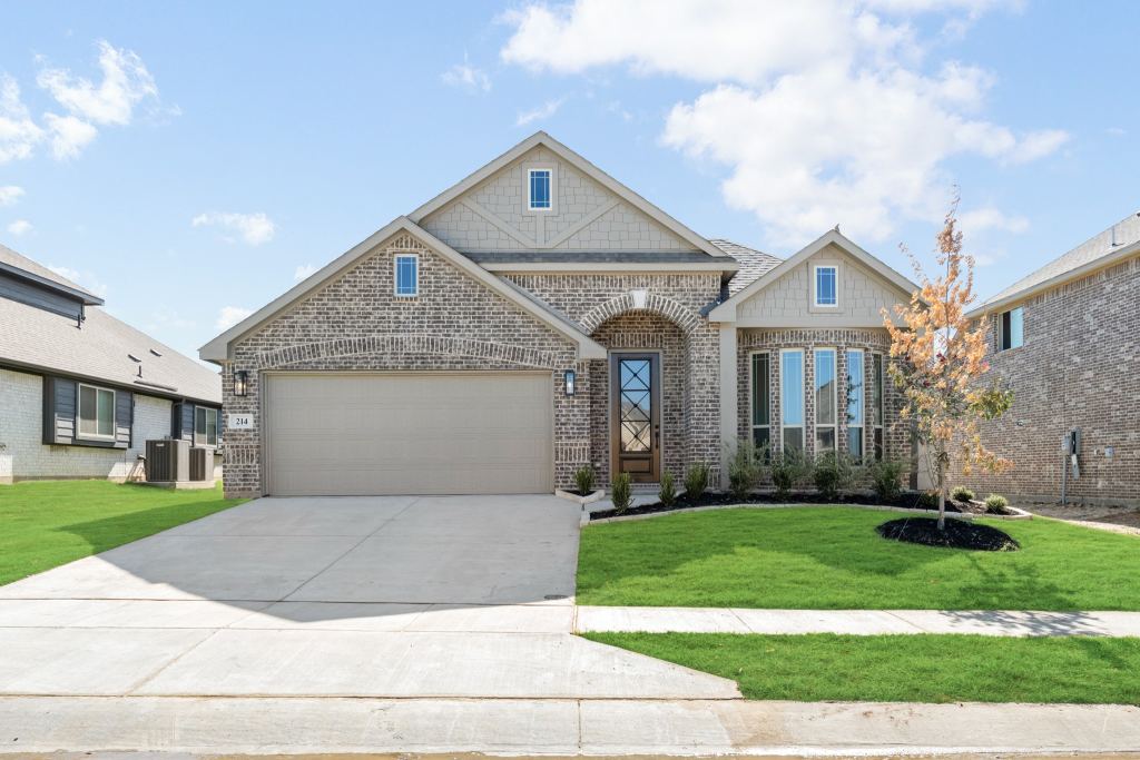 214 Seminole Trail, Alvarado, TX 76009 — photo 1