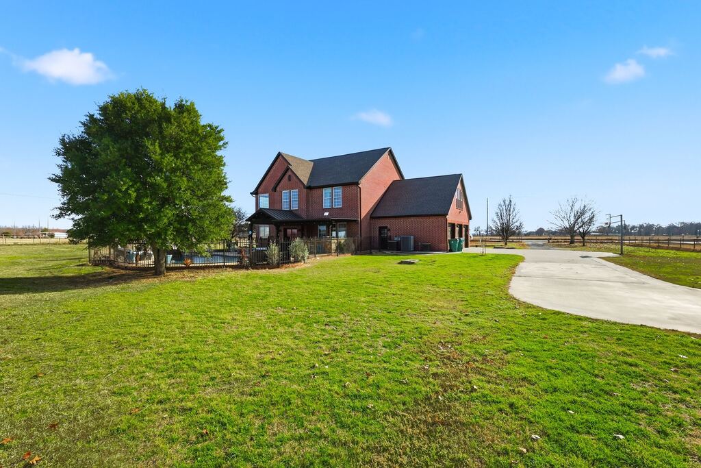 102 Van Meter Drive, Aurora, TX 76078 — photo 1