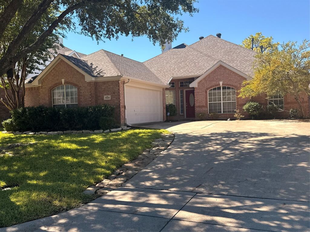 7804 Brook Meadow Lane, Fort Worth, TX 76133 — photo 1