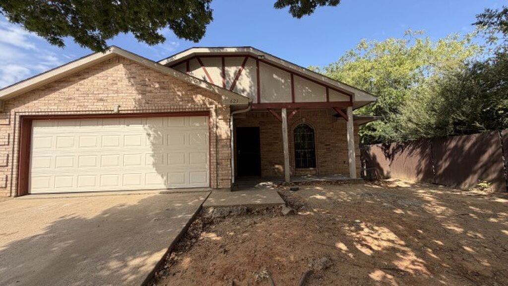 623 Moss Rose Court, Dallas, TX 75217 — photo 1